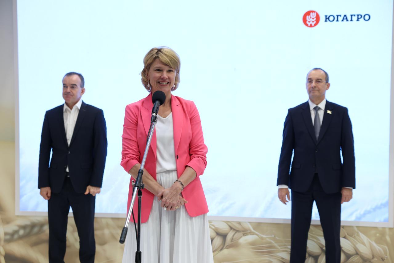 32-Я МЕЖДУНАРОДНАЯ ВЫСТАВКА СЕЛЬСКОХОЗЯЙСТВЕННОЙ ТЕХНИКИ, ОБОРУДОВАНИЯ И МАТЕРИАЛОВ ДЛЯ ПРОИЗВОДСТВА И ПЕРЕРАБОТКИ РАСТЕНИЕВОДЧЕСКОЙ СЕЛЬХОЗПРОДУКЦИИ